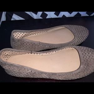 Women’s Alisha wide width round toe ballet flats